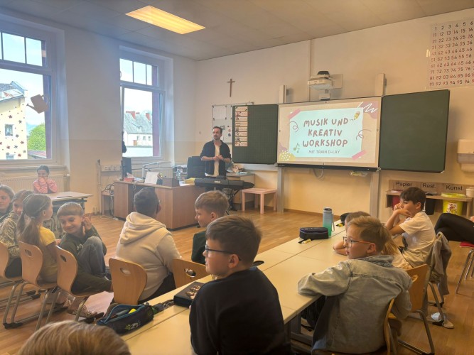 Kreativworkshop mit Musiker Train D-Lay: Musik als Motivation