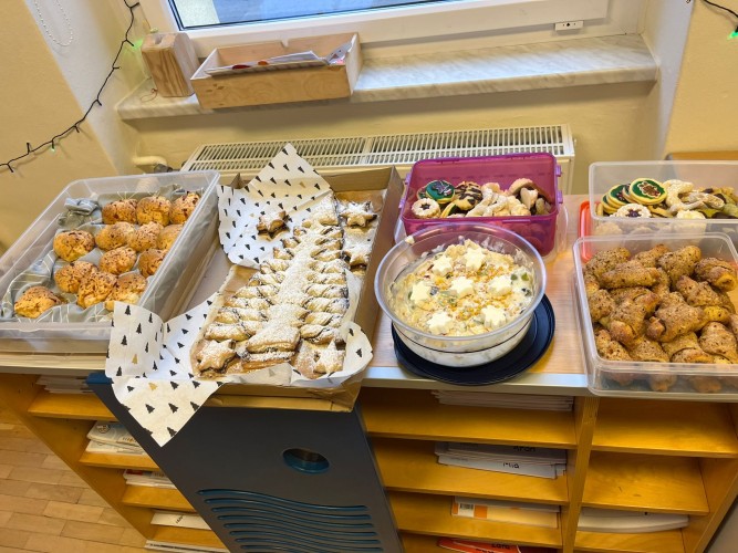 Weihnachtsfrühstück in der Schule