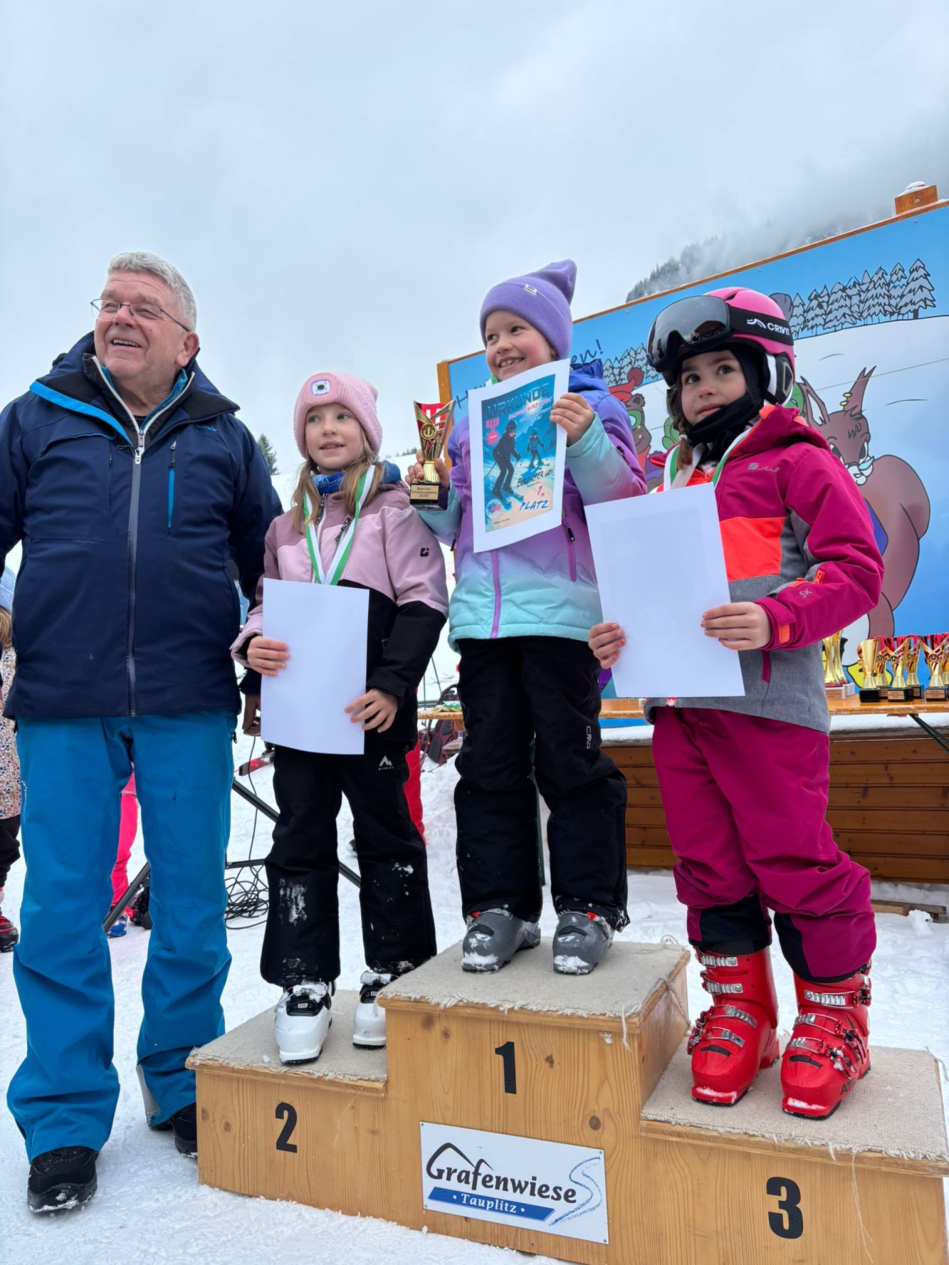 Erfolgreiches Berzirksschischulrennen auf der Tauplitz!