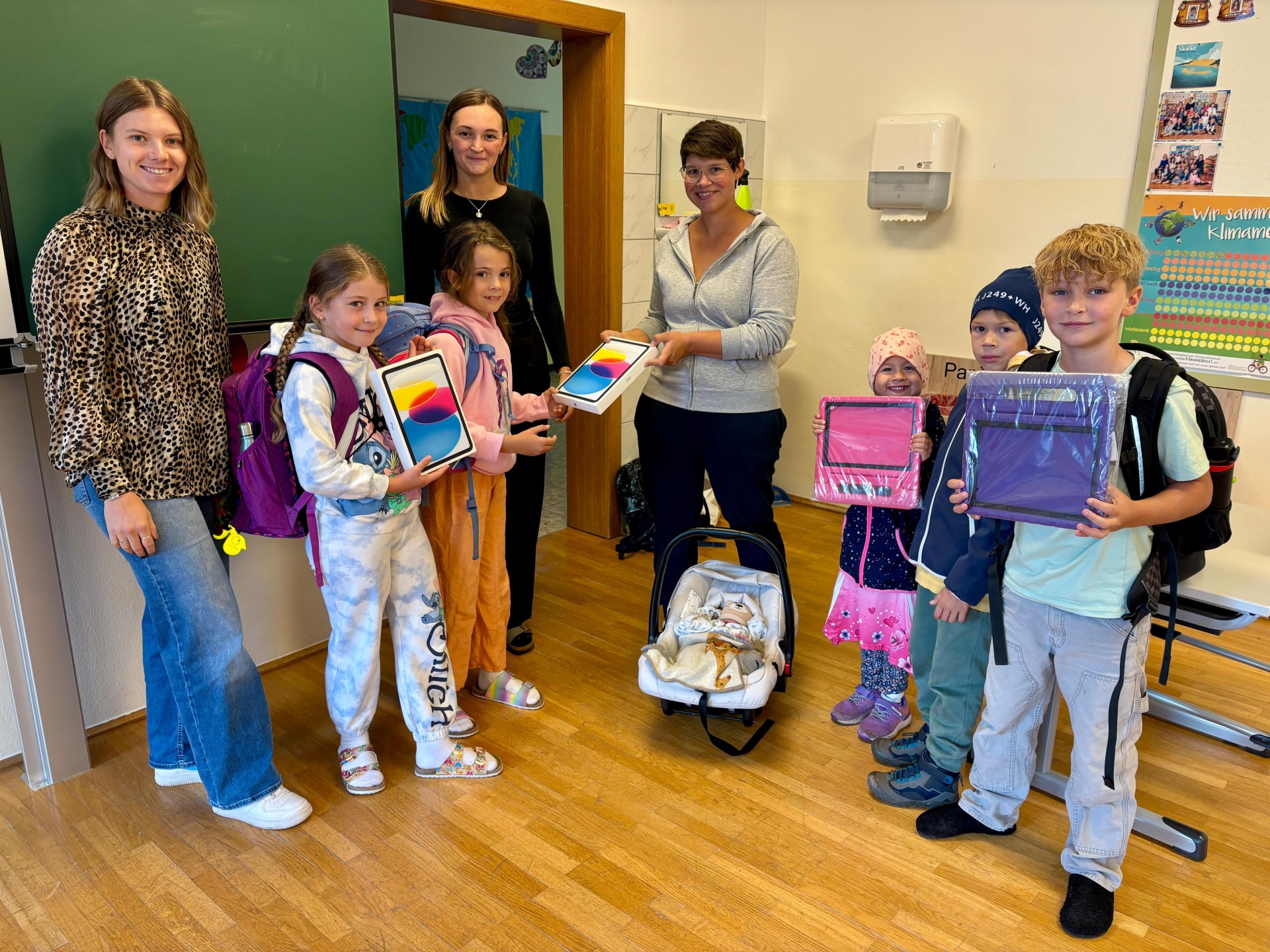Zwei neue iPads für unsere Schule – Danke an den Elternverein!